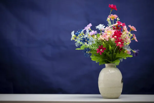 Bunch Plastic Flowers Vase — Stock Photo, Image