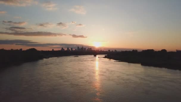 Luchtfoto Van Warschau Vanaf Rivier Vistula Zoom — Stockvideo