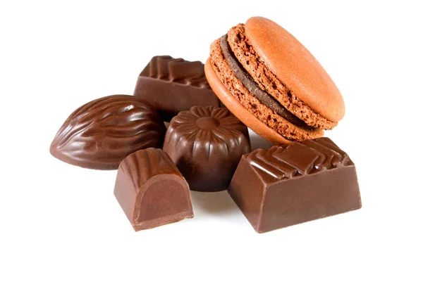Galletas Con Caramelos Chocolate Sobre Fondo Blanco — Foto de Stock