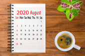 obrázek kalendáře pro srpen 2020