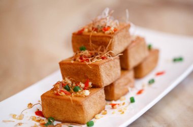 Kızarmış tofu sağlıklı Asya tavuk