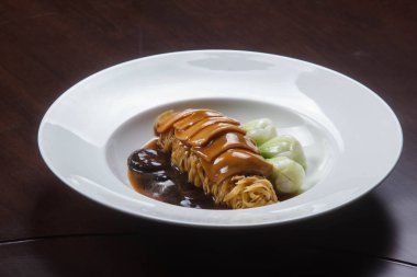 Tayland kızarmış toz cuisinesoup Mantarlı Makarna Tavuk