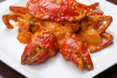 Fried yengeç ile köri