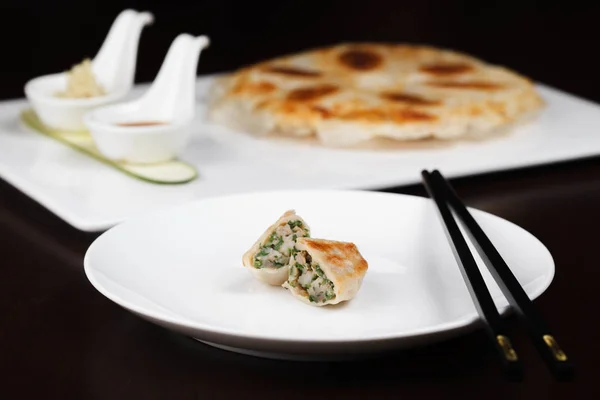 Gyoza Salsa Plato Blanco — Foto de Stock