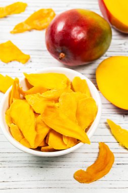 Kurutulmuş Mango meyve. Seçici odak.