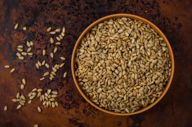 Kavrulmuş ayçiçeği çekirdekleri arka plan. Seçici odak.