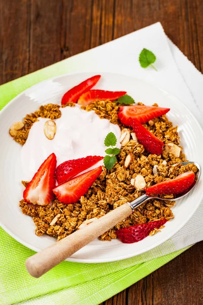Strawberry Cinnamon Granola Yogurt Breakfast Selective Focus — Stock Photo, Image