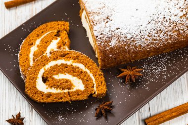 Kabak Cake krem peynir dolgulu. Pişirme sonbahar. Seçici odak.