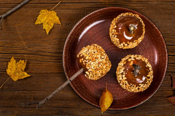 Caramel Apples Wooden Background Selective Focus — Stock Photo, Image