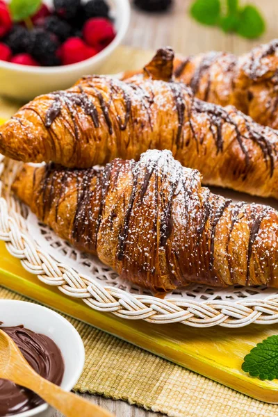 Chocolate Croissants Ripe Berries Old Wooden Background Selective Focus — Stock Photo, Image