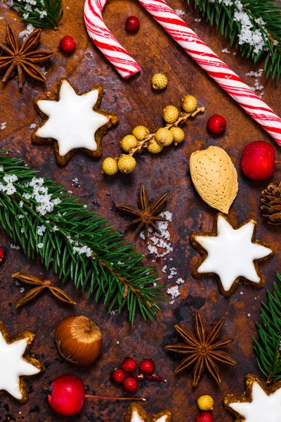 Kerstmis Achtergrond Met Ster Gingerbread Koekjes Decoraties Voor Feestdagen Oude — Stockfoto