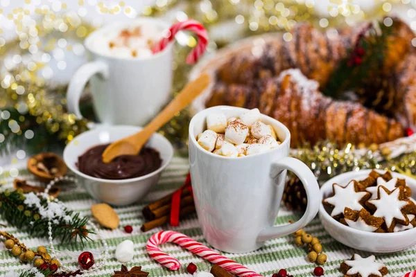 Kerstmis Nieuwjaar Achtergrond Met Warme Chocolademelk Met Marshmallows Selectieve Aandacht — Stockfoto