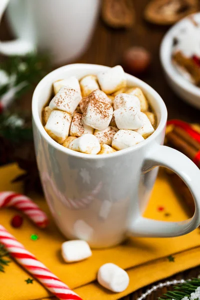 Weihnachten Und Neujahr Hintergrund Mit Heißem Kakao Mit Marshmallows Selektiver — Stockfoto