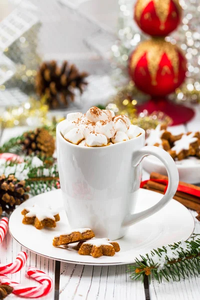 Kerstmis Nieuwjaar Achtergrond Met Warme Chocolademelk Met Marshmallows Selectieve Aandacht — Stockfoto