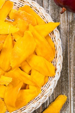 Kurutulmuş Mango meyve. Seçici odak.