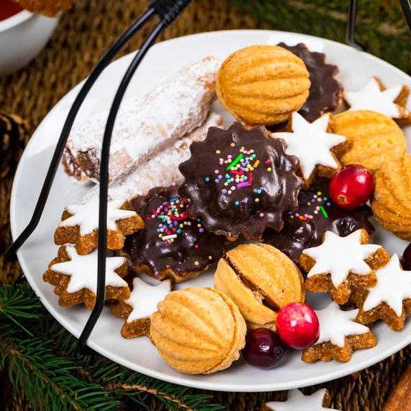 Diverse Gemengde Cookies Dessert Met Thee Selectieve Aandacht — Stockfoto