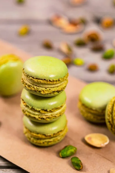 Green Pistachio Macaron Cookies Background Selective Focus — Stock Photo, Image