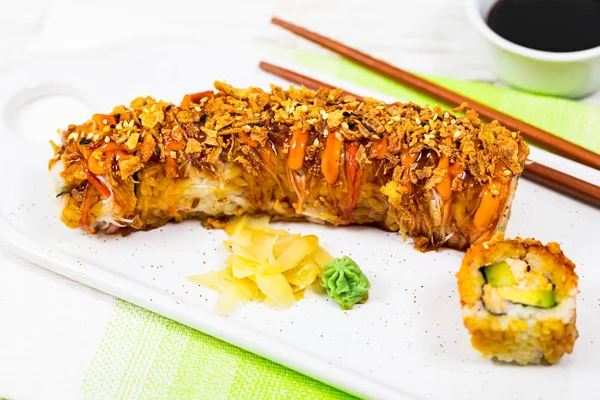 New York Crunch Sushi Roll Enfoque Selectivo —  Fotos de Stock