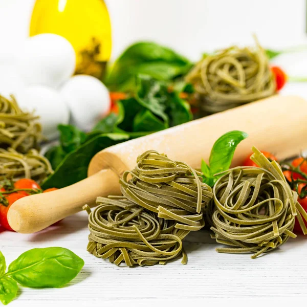 Spinach Basil Pasta Nests Background Selective Focus — Stock Photo, Image