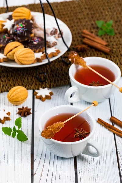 Chá Com Biscoitos Mistos Variados Foco Seletivo — Fotografia de Stock