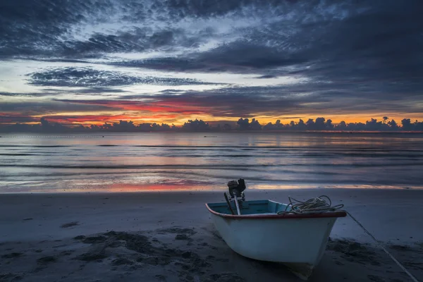 Beautiful Tropical Dawn Boat Beach — Stock Photo, Image