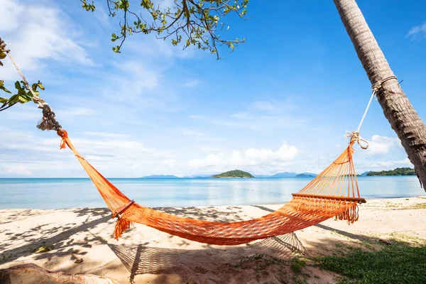 Houpací Síť Pláži Thajsku Letní Prázdniny Odpočinek Koncept — Stock fotografie