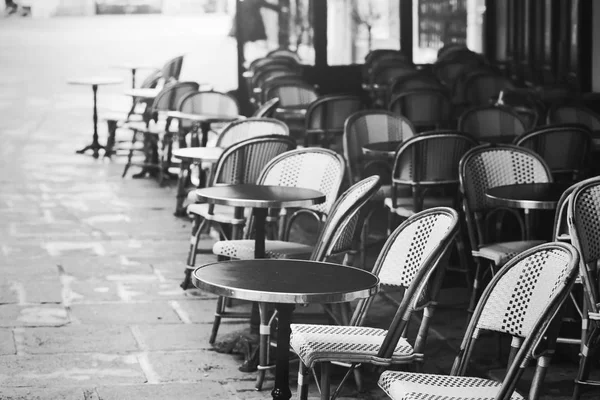 Vintage Paris View Old Street Traditional Retro Cafe France — стоковое фото