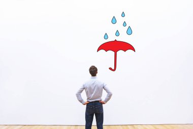 Sigorta kavramı, iş adamı duvara boşaltmak ile seyir