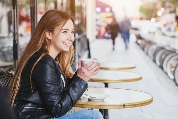 Happy Smiling Attractive Young Woman Cup Coffee Street Cafe Europe — Stock Photo, Image