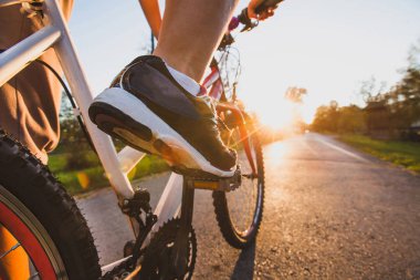 Açık havada bisiklet, ayak pedalı üzerinde yakın çekim