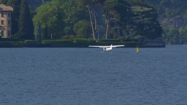 Плавучий Самолет Готовится Взлету Озере Комо Италии — стоковое видео