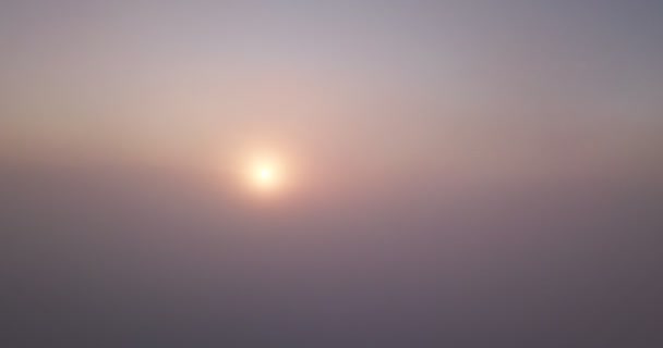 Voar através da nuvem Sunrise — Vídeo de Stock