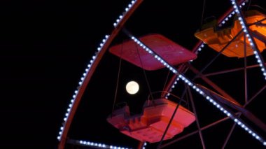 Lunapark Dönme Dolabı