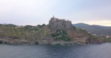 Capraia Adası Kalesi Hava Görüntüsü