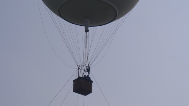 Hot Air Balloon Vit närbild — Stockvideo