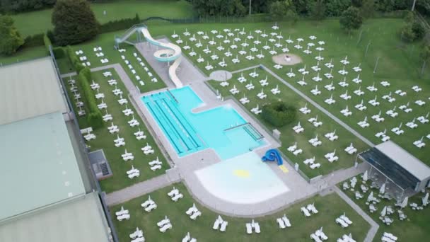 Openlucht Leeg Publiek Zwembad Uitzicht vanuit de lucht — Stockvideo