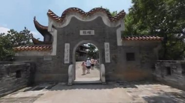 Tianxin Pavyonu, Hunan 'ın Changsha şehrinin antik duvarında bulunan eski bir Çin pavyonudur..