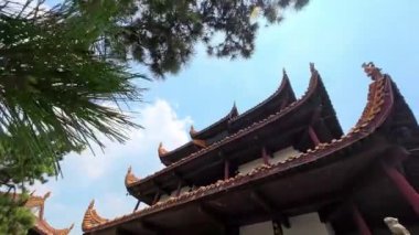 Tianxin Pavyonu, Hunan 'ın Changsha şehrinin antik duvarında bulunan eski bir Çin pavyonudur..