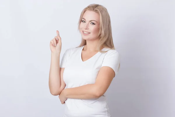 Photo Portrait Beautiful Excited Young Blonde Woman Posing Grey Backgroung — Stock Photo, Image