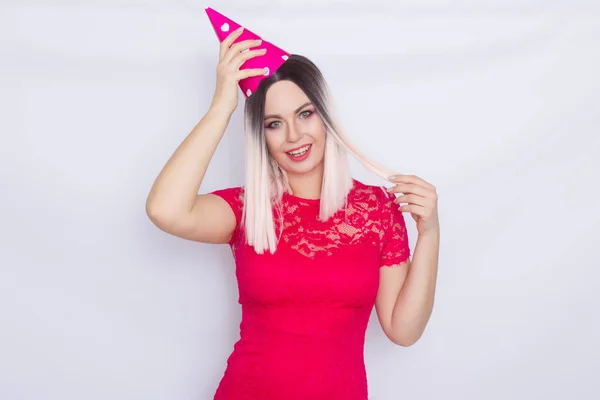 Mujer rubia celebrando su cumpleaños —  Fotos de Stock