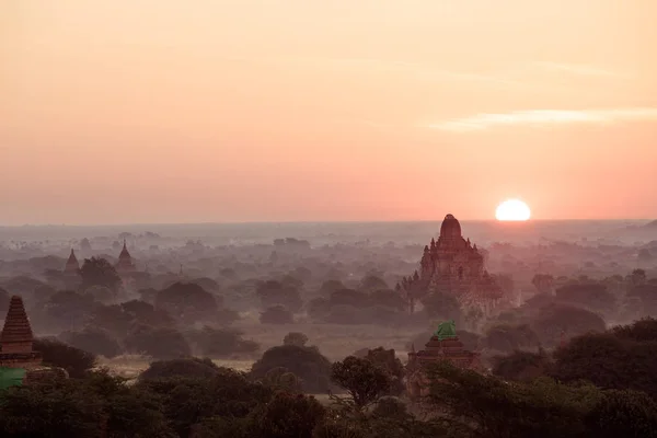 A temple surrounded by nature to pray to buddha from sunrise to sunset