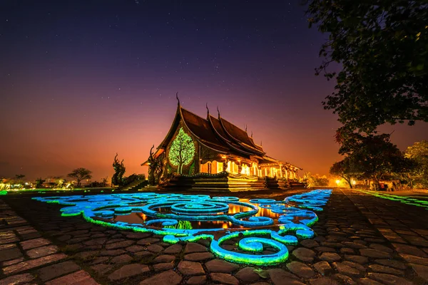富奥普劳寺 夜光寺令人惊叹的泰国 — 图库照片