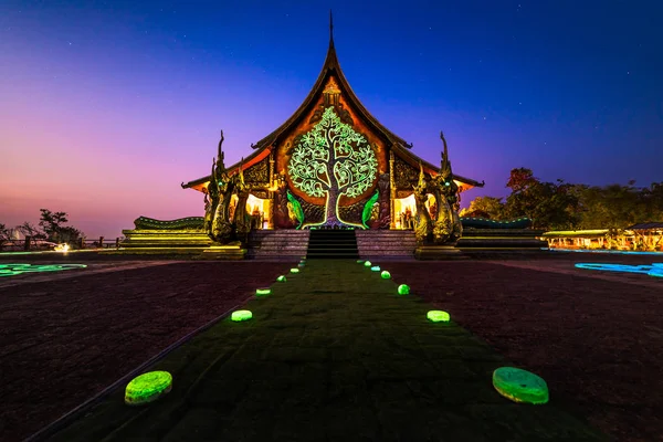 富奥普劳寺 夜光寺令人惊叹的泰国 — 图库照片