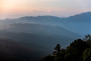 Bakış açıları Doi Inthanon Chiang Mai Tayland Sun rise