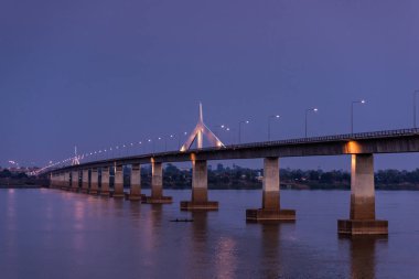 Mekong Nehri ikinci Tayland köprü