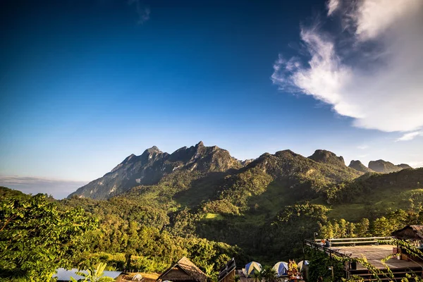 土井ルアンチェンダオ景観 チェンマイ タイで高山 — ストック写真