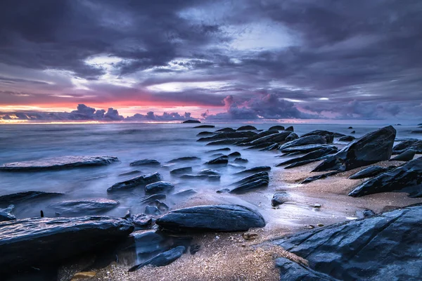 Playa Roca Phuket Tailandia — Foto de Stock