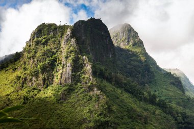 Yüksek dağlar tropikal yağmur ormanları Tayland