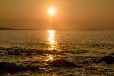 göksel yer sabah erken gündoğumu deniz güneş içinde belgili tanımlık bulut