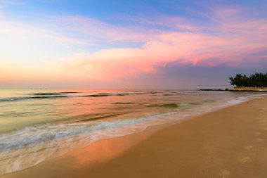 göksel yer sabah erken gündoğumu deniz güneş içinde belgili tanımlık bulut